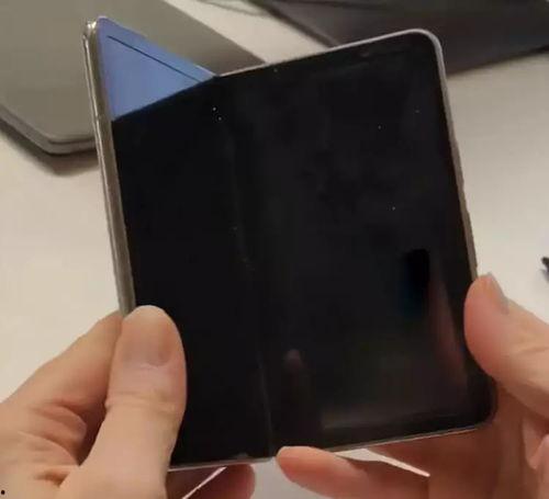 折叠机最新爆料视频播放,揭秘未来手机革命性变革 第1张 折叠机最新爆料视频播放,揭秘未来手机革命性变革 第1张